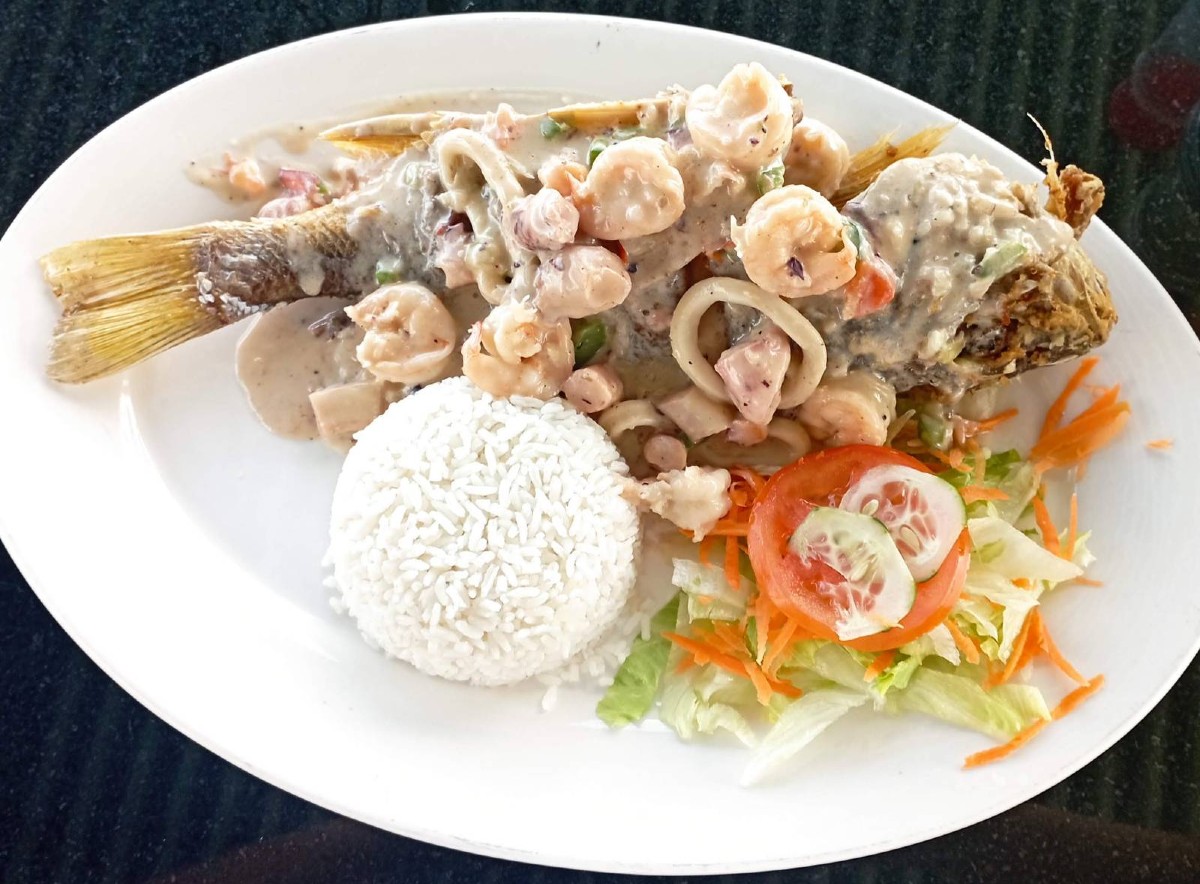 Visit Panama first lunch in Bocas Town